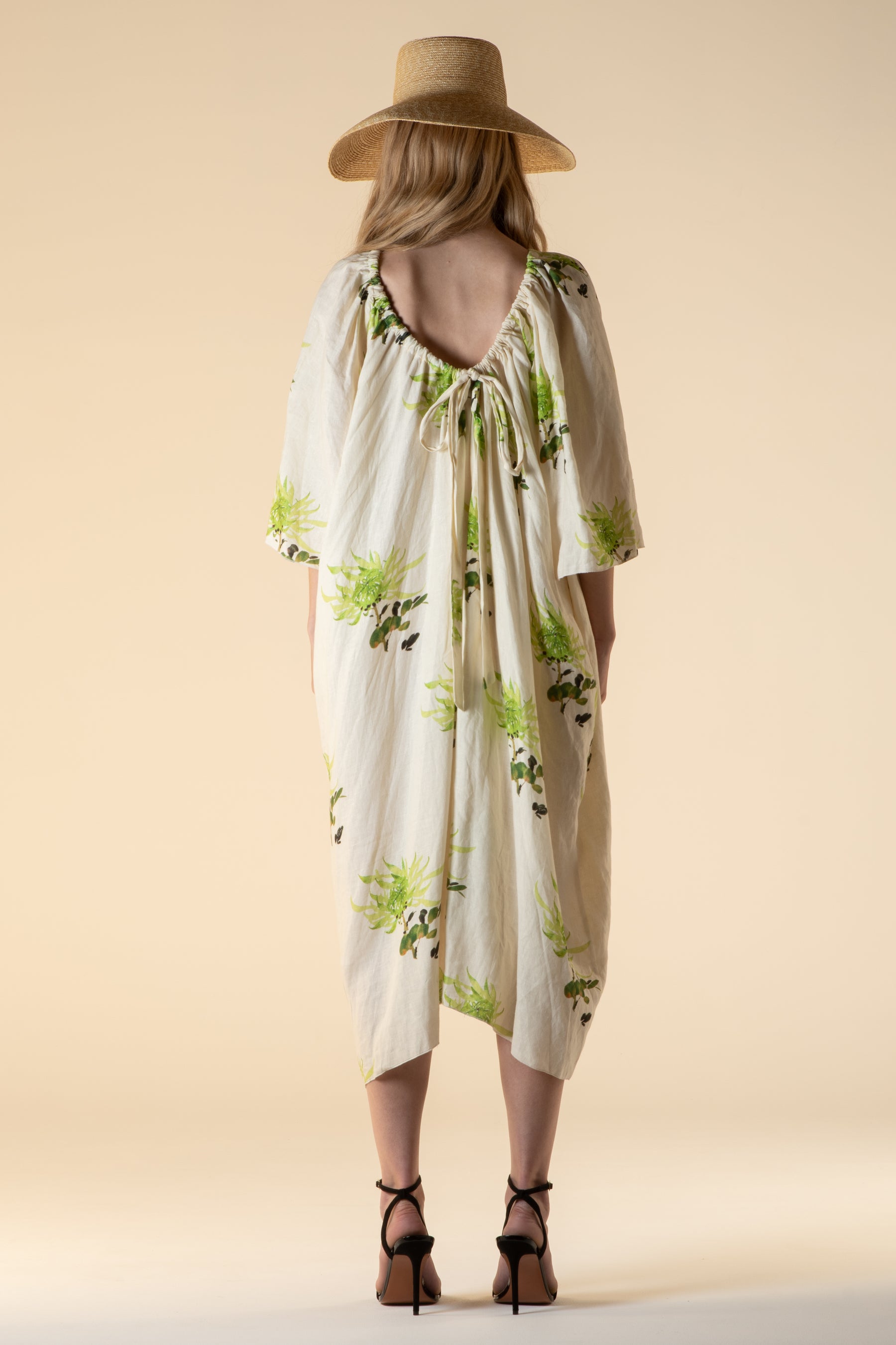 Laguna Linen Kaftan Green Chrysanthemum