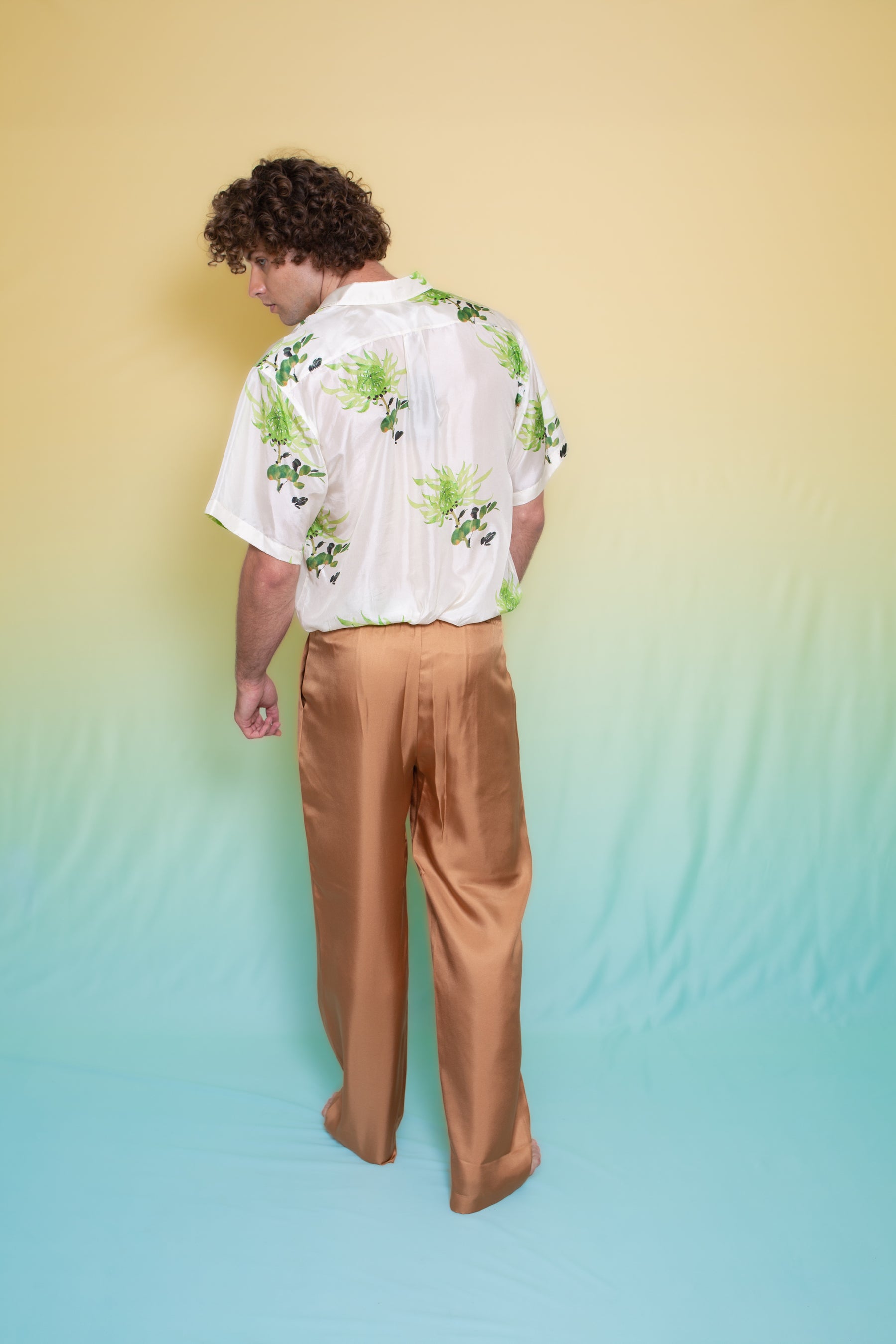 Safari Double Pocket Silk Shirt Green Chrysanthemum 